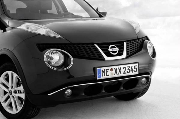 !日産　JUKE ジューク  F15 クロームメッキヘッドライトリング