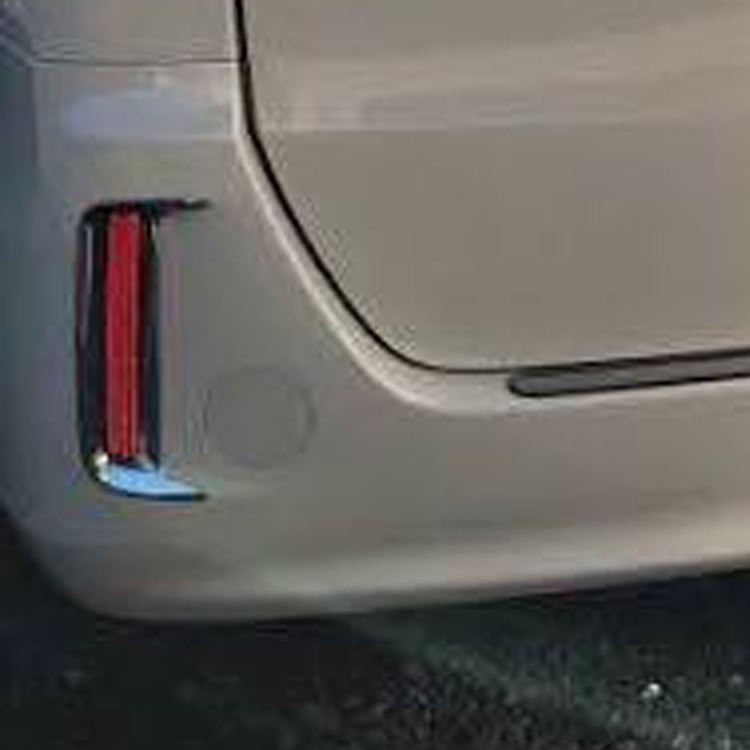 80 ノア ヴォクシー リアガーニッシュ リフレクター